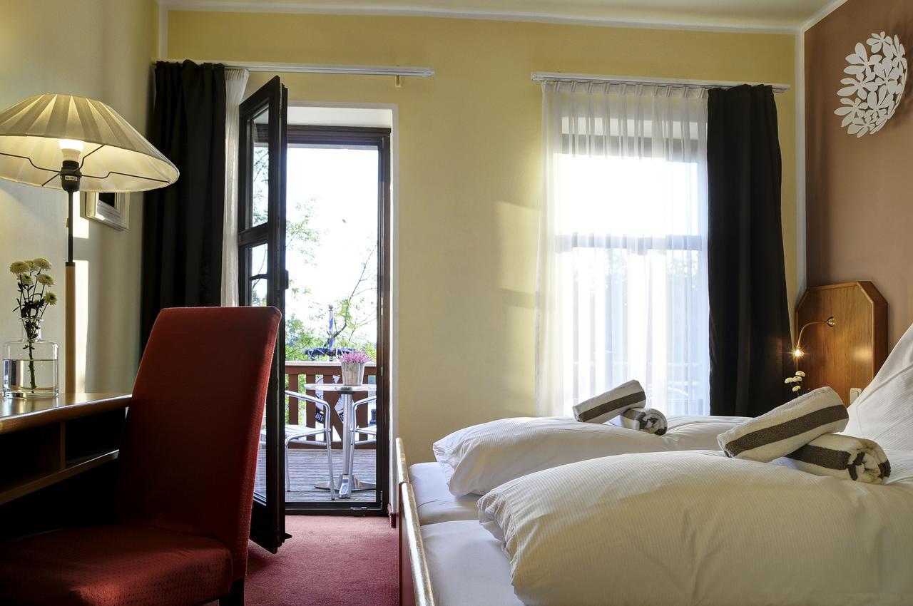 Elbterrasse Wachwitz Hotel เดรสเดน ภายนอก รูปภาพ