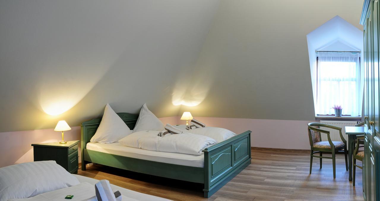 Elbterrasse Wachwitz Hotel เดรสเดน ภายนอก รูปภาพ